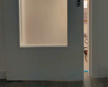 Doğal Ahşap Kapılarla Zarif İç Mekanlar